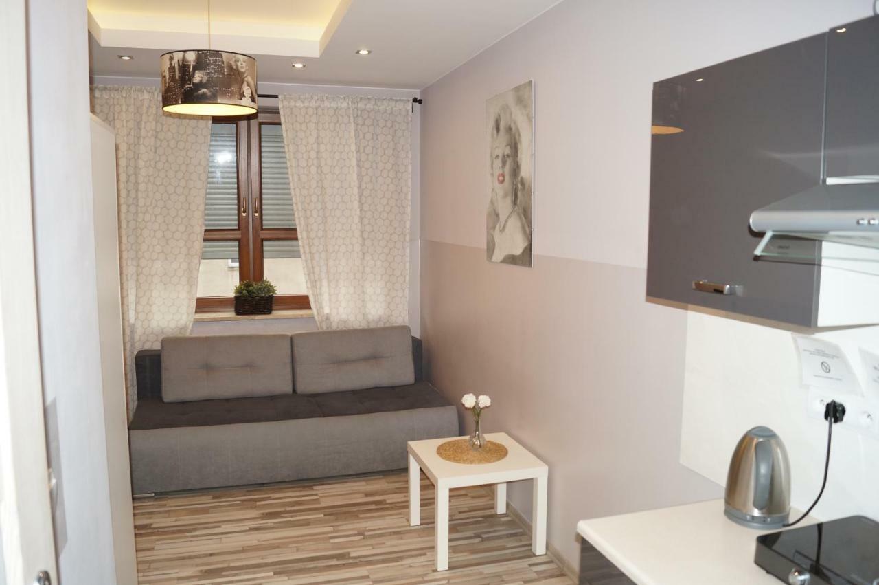 Red Apartament *